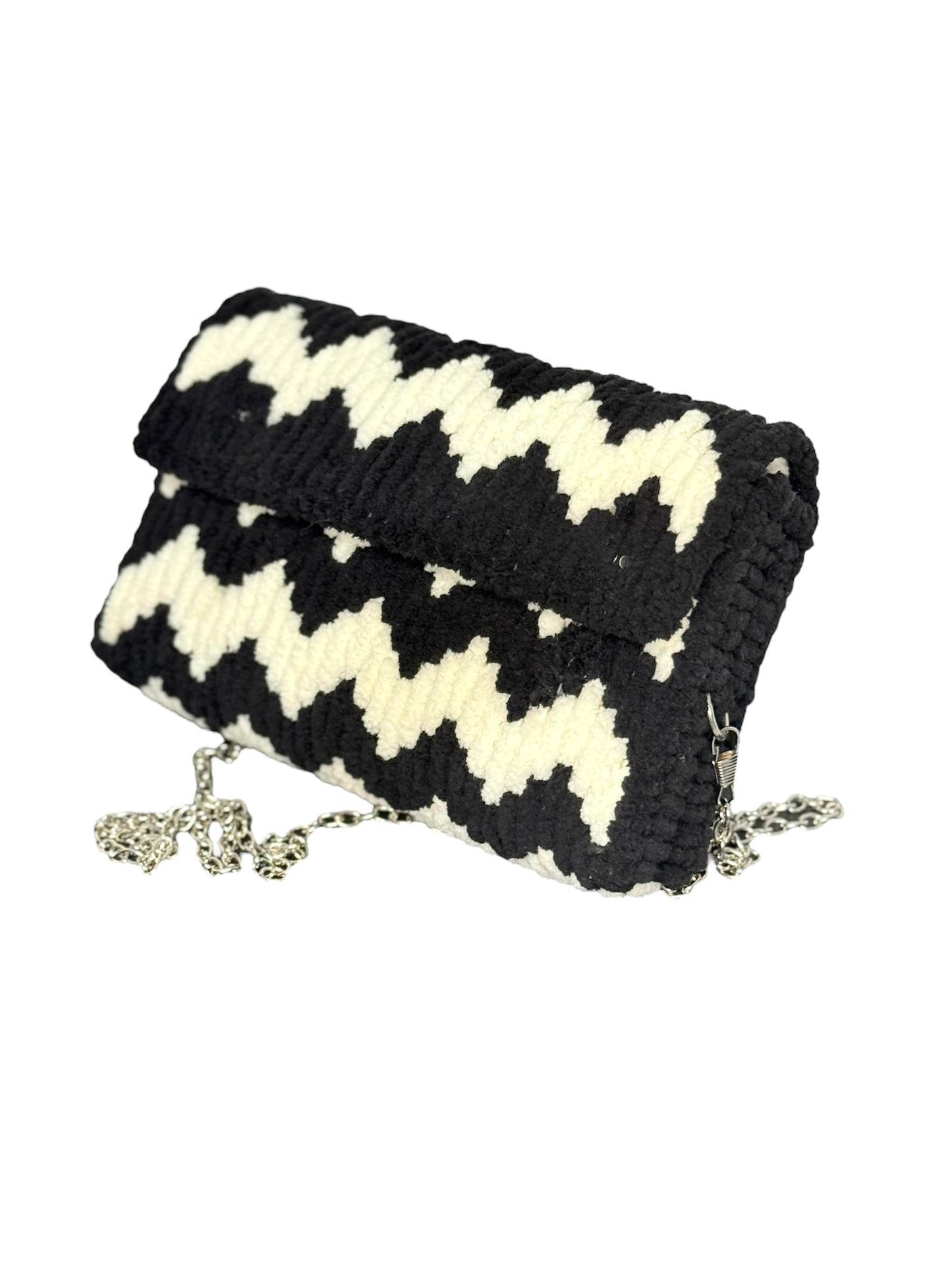 Knitted Clutch Purse with Chain Strap, Black and White Zigzag Pattern, Gold-Tone Clasp
